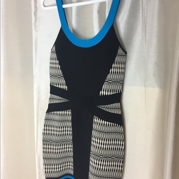 Guess by Marciano Geometric Dress - Picture 3 of 5